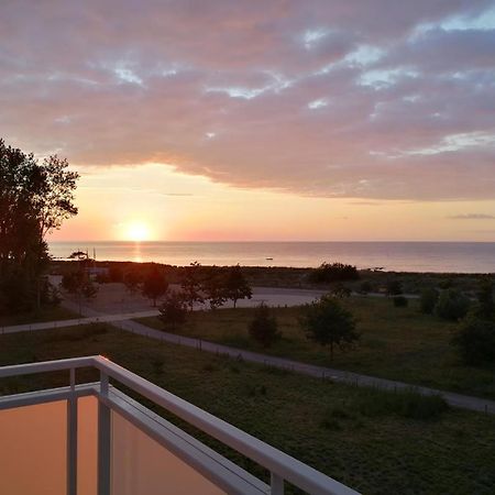 Strandzeit Хайлигенхафен Екстериор снимка